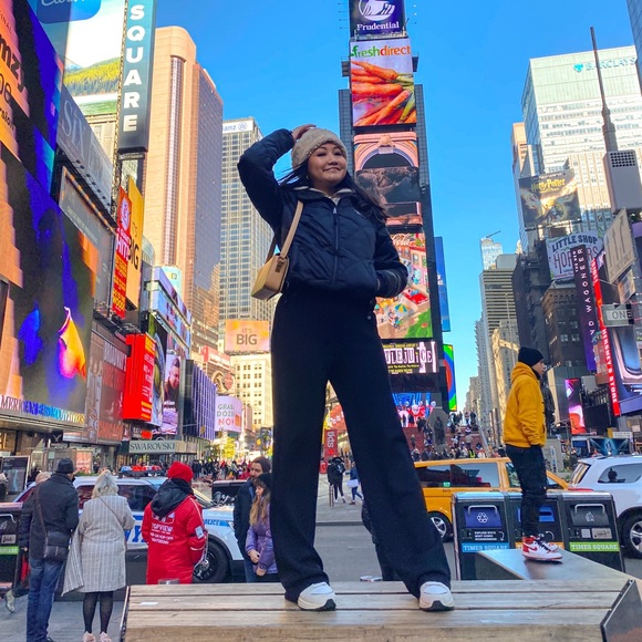 Cole Haan Grand Series Women winter hat. - Picture 5 of 6